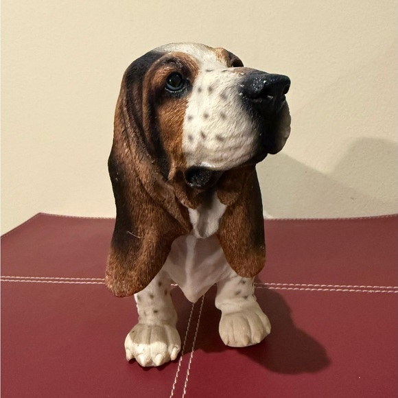 Basset Hound Figurine Standing Resin 7.5” tall - Picture 5 of 12